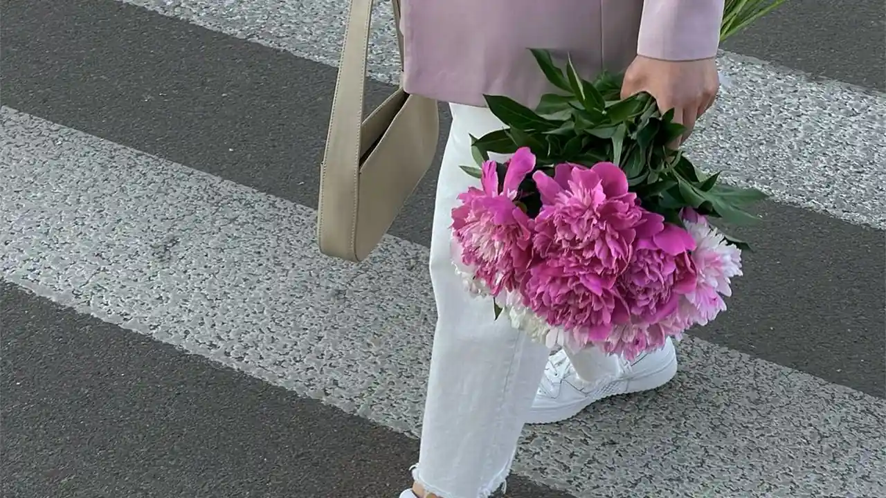 访问外国成人网址的常见问题与功能特点说明